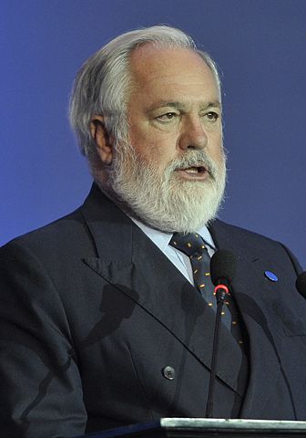336px-Miguel_Arias_Cañete_(cropped)_WTO_wikipedia_www_flickr_com