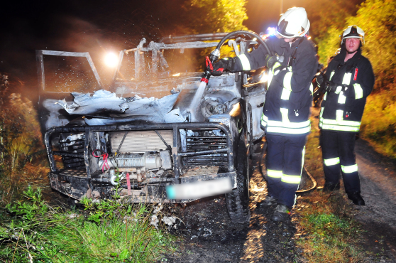 Geländewagen ausgebrannt